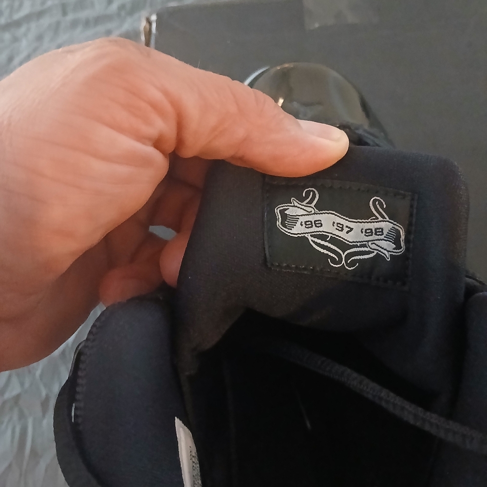 Jordan 6 Rings - Picture 5 of 7